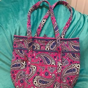 Vera Bradley shopping bag